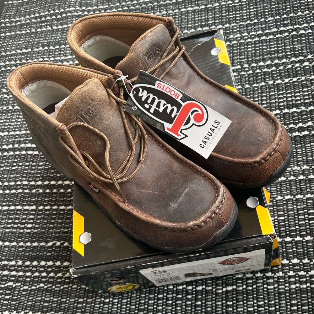 Justin Original Workboots –Steel Toe
Brand new with tags+original box 
-Men 11 M